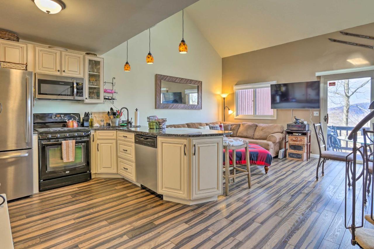 Mountain Creek Condo With Grill Walk To Lifts! Vernon Εξωτερικό φωτογραφία