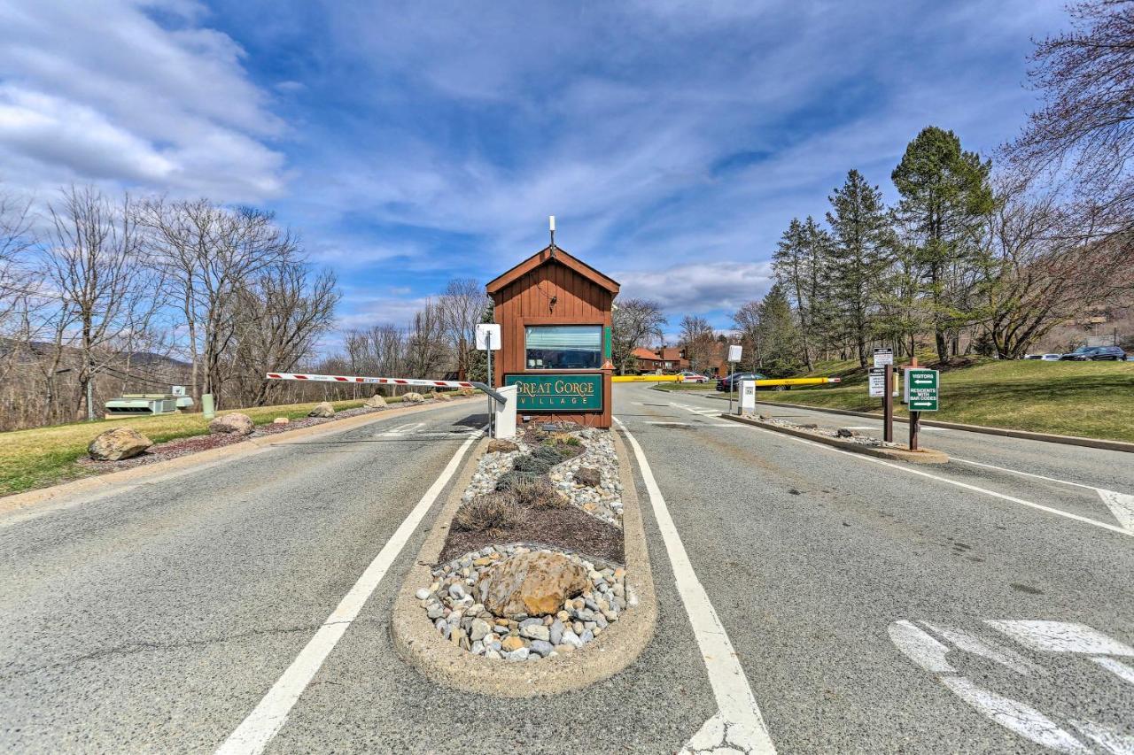 Mountain Creek Condo With Grill Walk To Lifts! Vernon Εξωτερικό φωτογραφία
